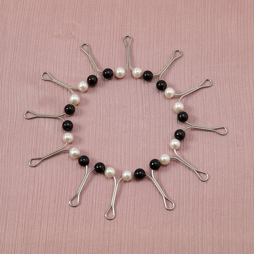 Elegant Silk Scarf Buckle Brooch - Image 9